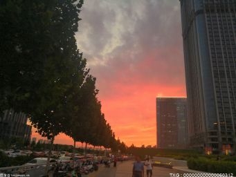 4月13日麗澤金融商務(wù)區(qū)景觀照明提升工程正式亮燈 為夜京城增添新色彩